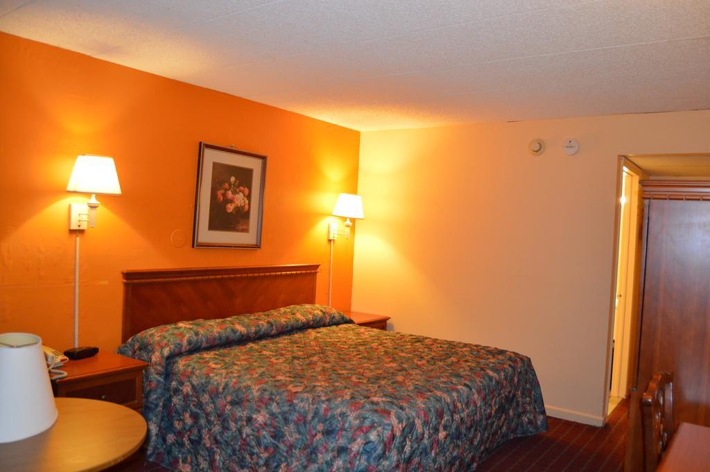 Travelers Inn South Brunswick Terrace Buitenkant foto