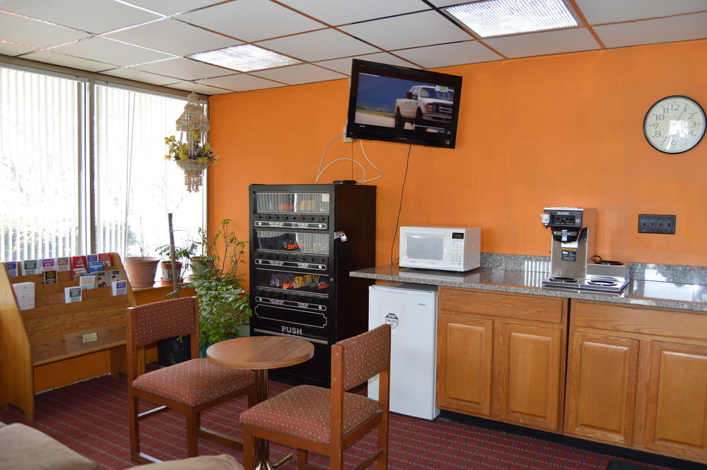 Travelers Inn South Brunswick Terrace Buitenkant foto