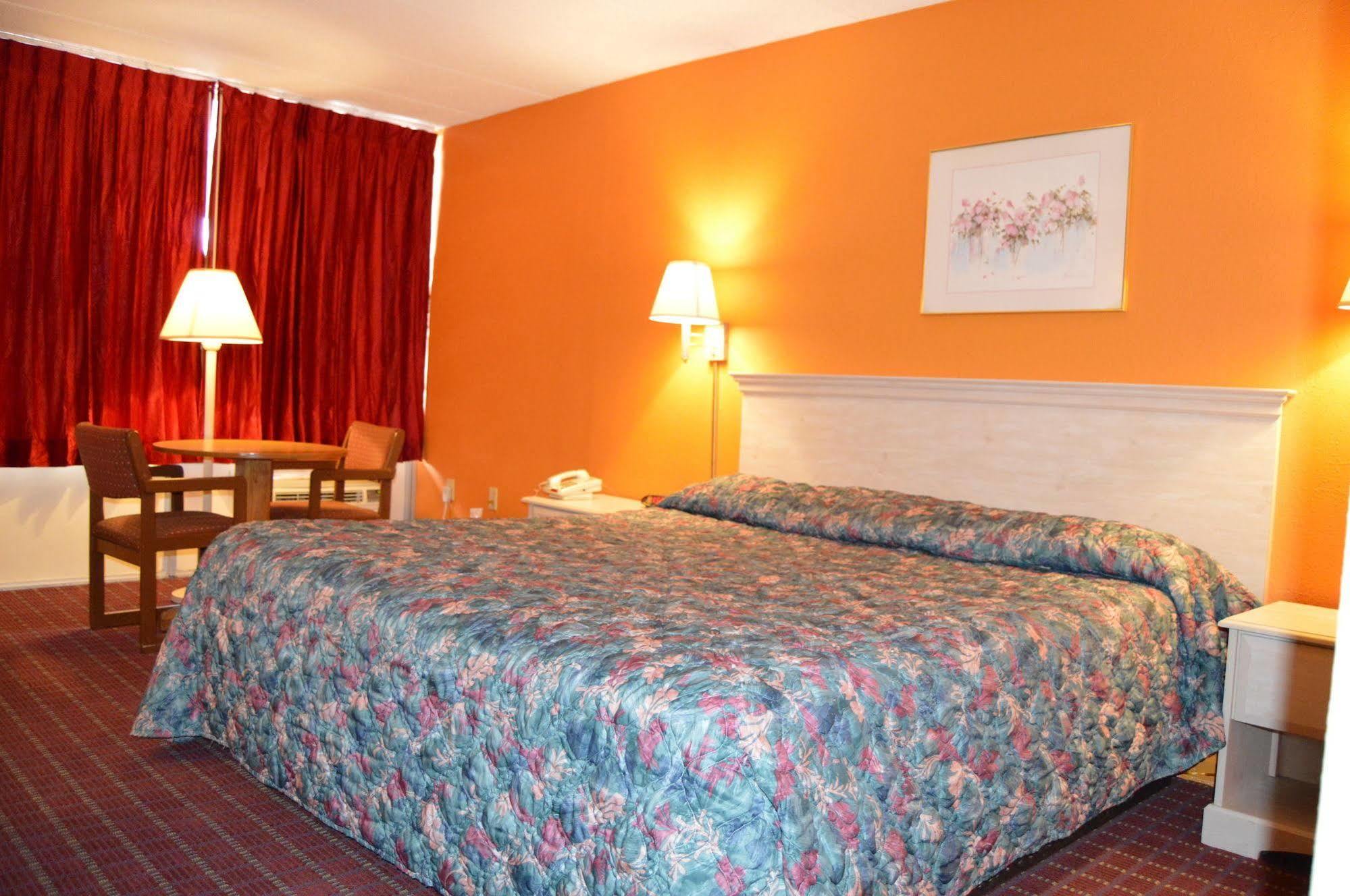 Travelers Inn South Brunswick Terrace Buitenkant foto